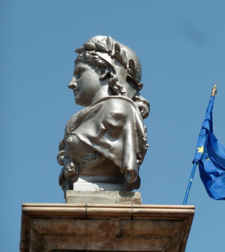 , Politique de gauche: Japon – Commémoration du 80e anniversaire du bombardement d’Hiroshima et de Nagasaki (6 et 9 août 2025)