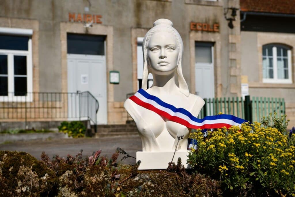 , Courbevoie; Impôts, dette, investissements : 3 infos sur les finances de Courbevoie (Hauts-de-Seine) depuis 2020